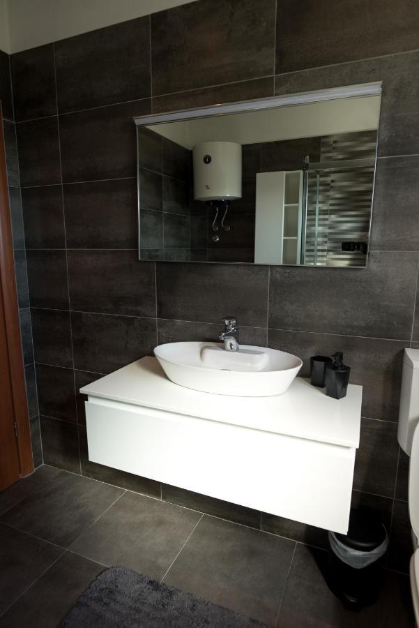 Natura With Private Pool Appartement